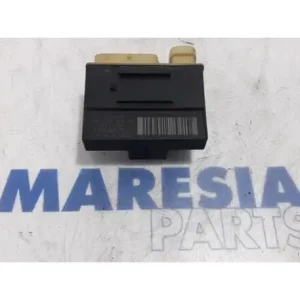 Relais gloeisysteem (voorverwarmen) CITROËN BERLINGO Box Body/MPV (B9), CITROËN BERLINGO Platform/Chassis (B9) Korting