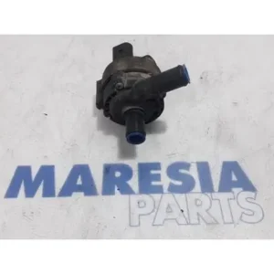 Rechtstreeks Van De Fabrikant Waterpomp RENAULT Master III Kasten (FV)