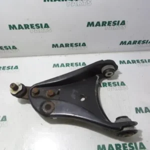 Op = Op Draagarm wielophanging RENAULT KANGOO Express (FC0/1_)