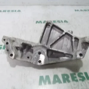 Direct Verzonden Lagerbok motorophanging RENAULT MASTER III Van (FV)