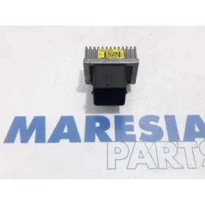 Ambachtelijk Relais gloeisysteem (voorverwarmen) RENAULT Trafic II Bus (JL)