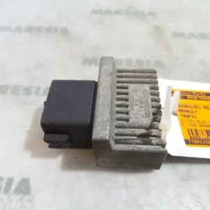 Relais gloeisysteem (voorverwarmen) RENAULT Trafic II Kasten (FL) Op = Op