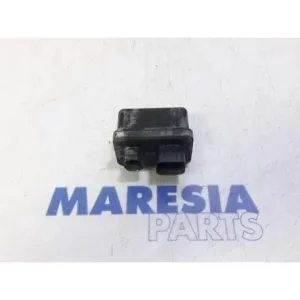 Relais gloeisysteem (voorverwarmen) OPEL COMBO Box Body/MPV (X12) Uitverkoop