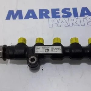 Verstuiverhouder PEUGEOT PARTNER Box Body/MPV Trendy