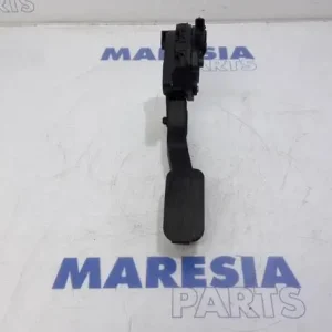 Op = Op Sensor gaspedaalpositie RENAULT MASTER III Platform/Chassis (EV, HV, UV)