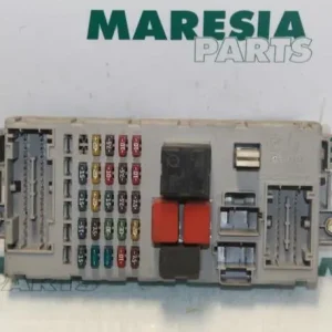 Tijdelijk Beschikbaar Zekeringkast FIAT Doblo Großraumlimousine (119, 223)