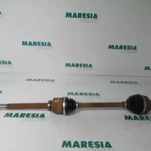 Aandrijfas RENAULT Trafic II Kasten (FL) Must-Have