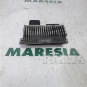 Ruitenwisserregelinterval Relais OPEL Movano B Bus (--), OPEL Movano B Kasten (--), OPEL Movano B Pritsche/Fahrgestell (--) Luxe