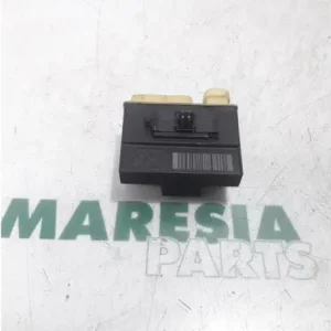 Voordeelprijs Ruitenwisserregelinterval Relais CITROËN BERLINGO Box Body/MPV (B9)