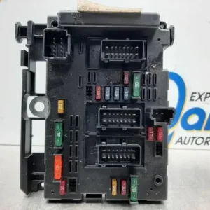 Zekeringkast PEUGEOT 206 Hatchback (2A/C), PEUGEOT 206 SW (2E/K), PEUGEOT 206 Saloon Exclusief