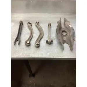 Ambachtelijk Draagarm wielophanging MERCEDES-BENZ C-CLASS (W205), MERCEDES-BENZ C-CLASS (W204)